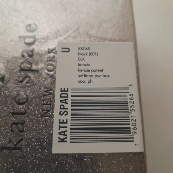 New Kate Spade Kenzie Black Card Holder NWT With Gift Box 🦋 - Picture 7 of 12